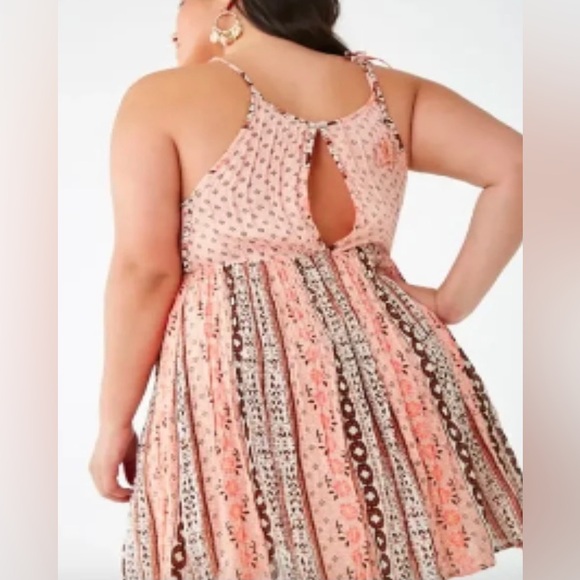 🔥FREE W/PURCHASE Forever 21+ Bandanna Cami Dress - Picture 6 of 11